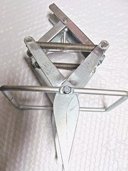 (1 Trap) slightly used Easy Set Mole Trap, Out-of-Sight, Galvanized Steel 2416
