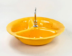 Vintage 60s Lane & Co. California Yellow 3 Section Candy Nut Dish 8″ C652
