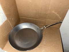 De Buyer Mineral B Pro Carbon Steel Fry Pan, Nonstick 11” Induction Ready