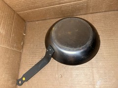 De Buyer MINERAL B Carbon Steel 8″ Omelette Pan Made in France(B)