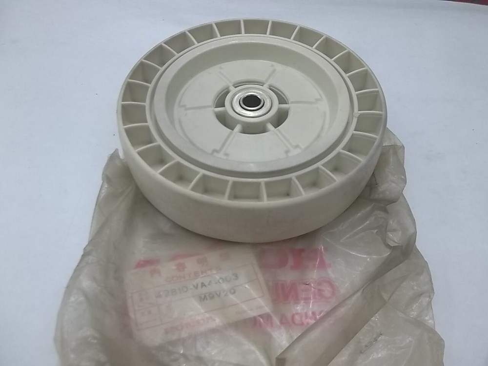 Rear Wheel Hub 42810-VA4-003 42810VA4003 for Honda FC600 Lawn Mowers