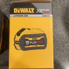 NEW DEWALT DCB615 20v/60v Max FLEXVOLT 15 Ah Li-Ion Battery NEW IN BOX