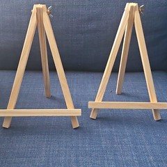 Wooden Freestanding Display Easels Set of 2 Small Brown Less Than 10 in