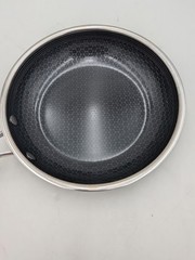 HexClad 8″ FRYING PAN with LID 8-Inch 8 Hybrid Non-Stick – Used