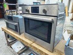 Used SS Bosch Wall Oven 4.6 Cu Ft Built In Model# HBL57M32UCC/02 Good Condition