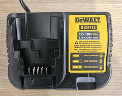 New DeWalt Starter Kit – 13″ Bag, 2 – 5AH XR Batteries 2023, DCB115 Charger