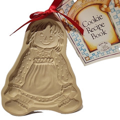 Brown Bag Cookie Art Raggedy Ann Cookie Mold Stoneware 6.5in Vintage