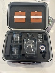 UF University Of Florida Gators 26 Oz Faux Leather Decanter Set W Stones Tongs