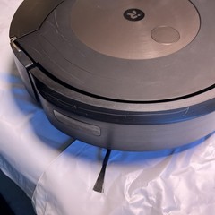 Roomba Combo J9+ RCA-Y1 Complete Unit Minus Bin Only 22 Hours Use Tested Working