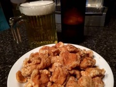 Mac’s pork cracklins/chicharrones caseros fried out pork fat 8 oz X 6 Trays= 3Lb
