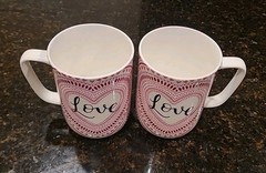 SET OF 2 Portobello by Design Love, Hearts Bone China 18 oz Coffee Mugs. Pink