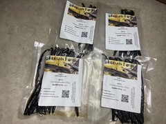 Organic vanilla beans, Grade A. Plump, moist with 30-35% moisture content