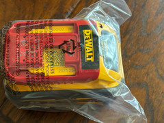New Genuine 2025 DEWALT DCB606 6Ah 20V/60V MAX FLEXVOLT Lithium-ion Battery 6Ah
