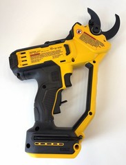 DeWalt 20V MAX Cordless 1 1/2 in Pruner Tool Only Model DCPR320B