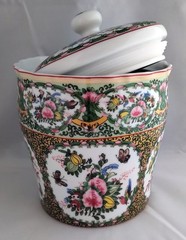 WILLIAMS SONOMA Famille Rose Botanical Porcelain Canister Jar w/ Lid (7.5″ tall)