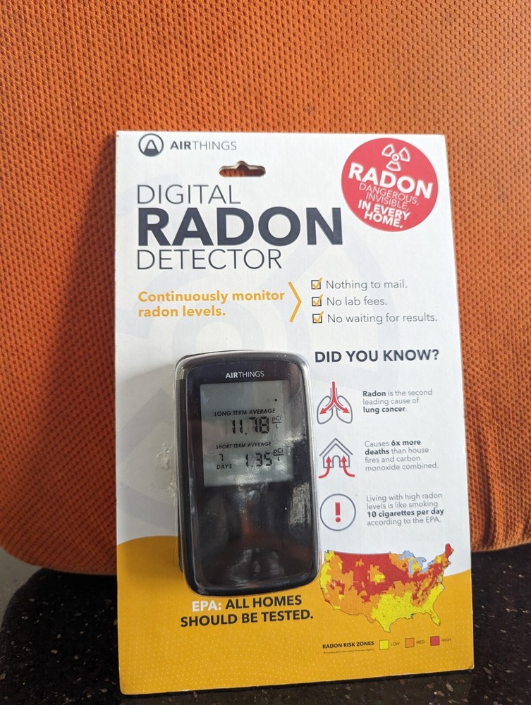 Airthings Battery Operated Digital Radon Detector, BOX DAMAGED