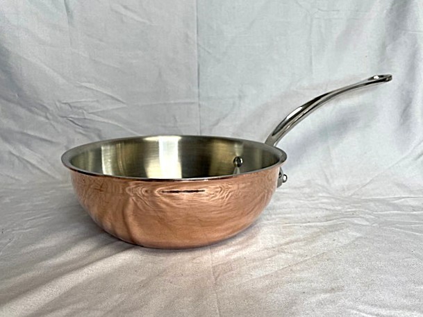 Mauviel 1830 Copper 8 ½” M’6 Chefs Pan Round Bottom 2qt Stainless Steel Handle