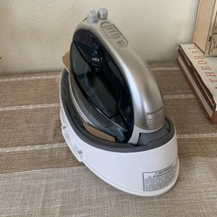 Panasonic NI-QL1100 Cordless 360 Freestyle Quilting Steam Iron Silver w/Case