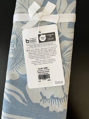 WILLIAMS-SONOMA Vintage Floral LIGHT BLUE Jacquard Table Runner 18.5 x 108″ NWT