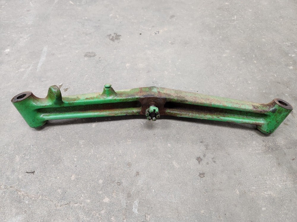 John Deere 112 Front Axle AM30370