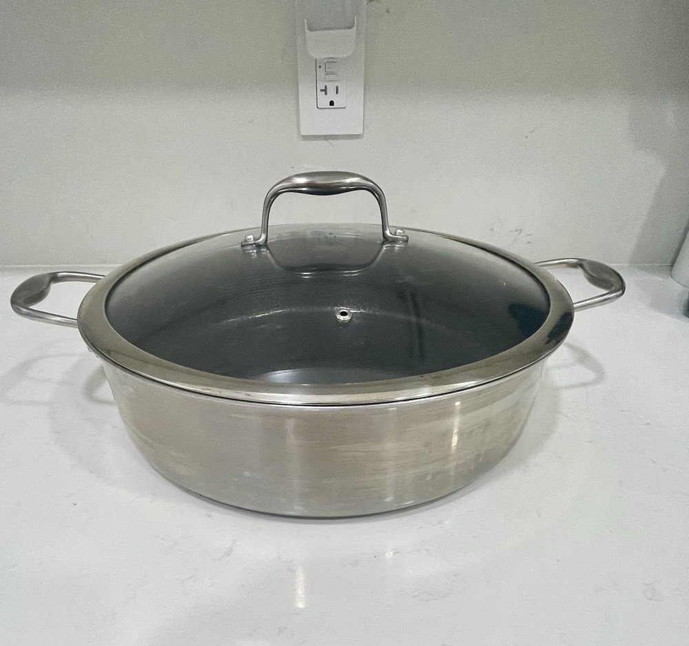 HexClad 7-QUART Deep Sauté Pan / Chicken Fryer 7 QT With Lid – New – Used Once.