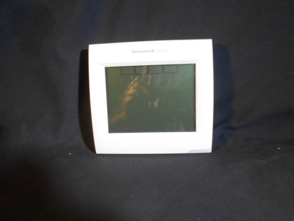 Honeywell VisionPRO 8000 Wi-Fi Programmable Thermostat Touch Screen TH8321WF1001