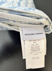WILLIAMS-SONOMA Vintage Floral LIGHT BLUE Jacquard Table Runner 18.5 x 108″ NWT