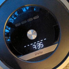 iRobot Roomba 870 Robot Vacuum works see Pictures for details sold as it is