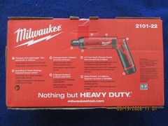Milwaukee 2101-22 M4 1/4″ Hexagon Screwdriver Kit 2 Batteries