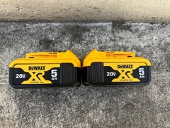2-Pack DeWALT DCB205 20v 5ah Max XR Lithium Ion Power Tool Battery – Open Box