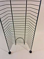 38 Inch Metal DVD / Game Storage Rack Tower Holds 45 Discs Wire Stand Vintage