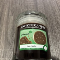 BRAND NEW RARE YANKEE CANDLE GIRL SCOUTS THIN MINTS COOKIE 8 OZ. JAR CANDLE