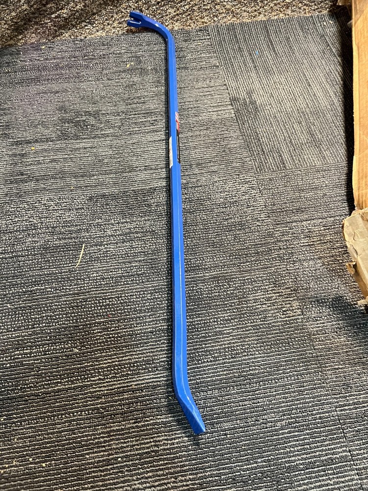 Vaughan Wrecking Bar 57336, 36-In High Carbon Steel Blue Rust Resistant Finish