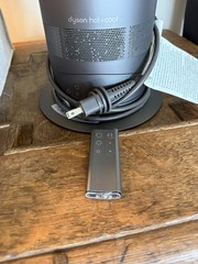 Dyson AM09 Hot + Cool Fan Heater Gray Silver with Remote Tested and Working Used