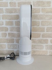Dyson AM09 Hot+Cool Bladeless Fan Heater Remote Included 2017 Fully Function
