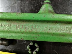 John Deere 110 112 Hydraulic lift10hp tecumseh front axle # AM30370