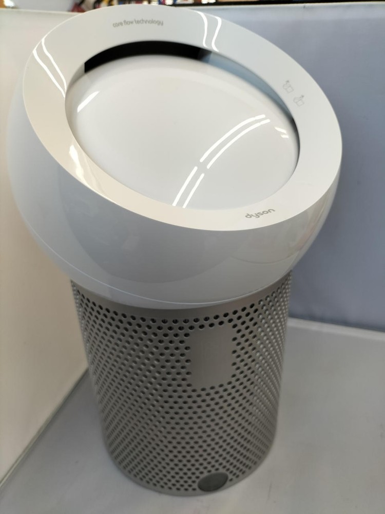 Dyson BP01 Pure Cool Me Air Purifier Fan White color Used tested Free shipping