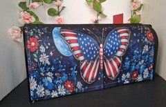 Magnetic Patriotic Butterfly Mailbox Cover – July 4th / anytime ( 21″ x 18″)