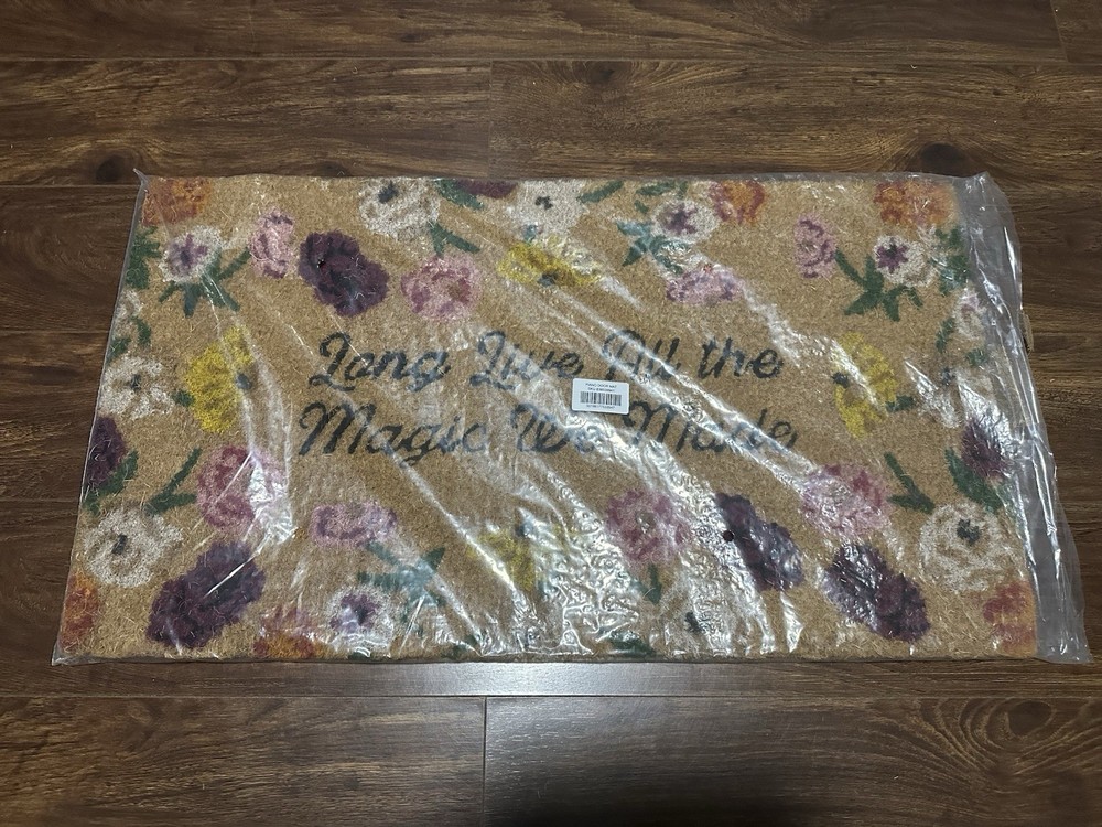 TAYLOR SWIFT – LONG LIVE ALL THE MAGIC WE MADE ACOUSTIC PIANO DOOR MAT