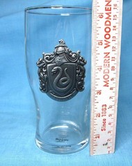Harry Potter Slytherin Pewter Crest Pint Glass 16 oz Drinking Hand Wash Only