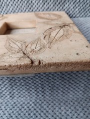 Leaf Imprinted Faux Stone Picture Frame 8×8″, 2.5×2.5 Photo Opening Heavy