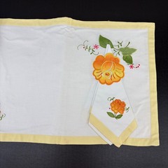 Vintage Handmade Placemat Napkin Set 8pc Floral Embroidered White Yellow Cotton
