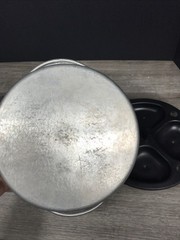 Doughmakers 9″ Baking Pan Round Cake Commercial Grade Aluminum Natural Non Stick