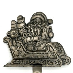 Cast Iron Silver Santa Claus Sleigh Christmas Stocking Hanger Grandeur Noel