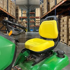E-AM136044 Deluxe Seat for John Deere Mowers X300, X580, X570, X320 +++