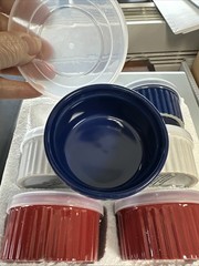 NIP 6 STONEWARE 3.25″ BOWLS w/ LIDS, NEVER USED, RED / WHITE / BLUE, JOBAR INTNL