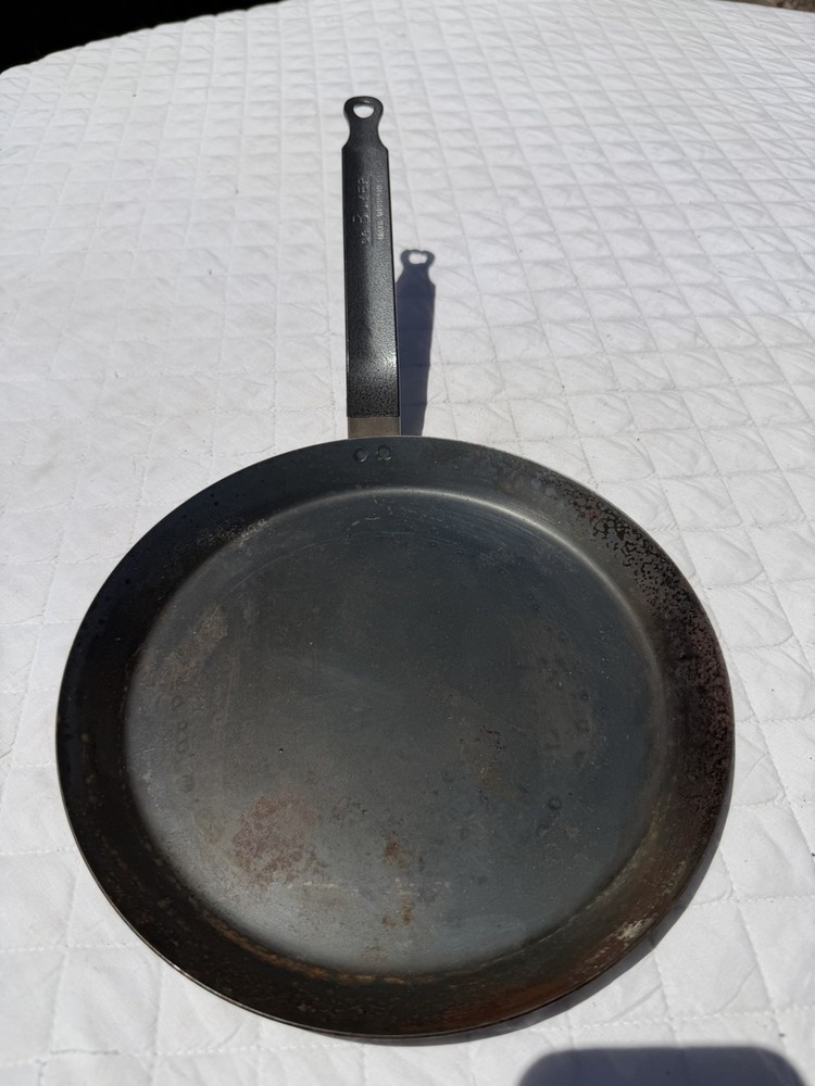 De Buyer Blue Carbon Steel Crepe & Tortilla Frying Pan 9.5” Diameter, 7.75” Used