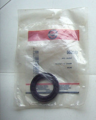 Briggs & Stratton ~ 692550 Oil Seal ~ Free Shipping