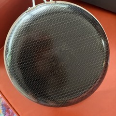 VERY NICE USED HexClad Hybrid 10” Nonstick Frying Pan w Temper Glass Lid