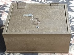 Mid-century Victor ‘Treasure Chest’ Fire-Proof Strong Box Safe, Both Keys, Nice!